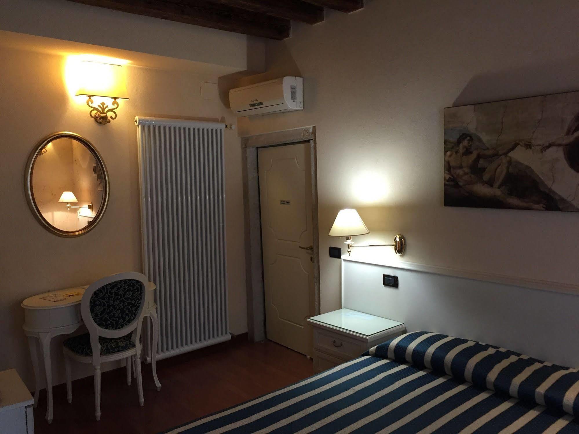 Venice Resorts Экстерьер фото